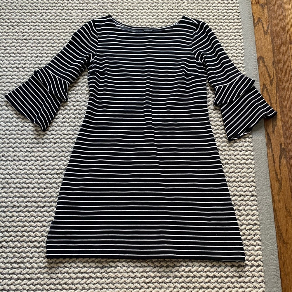 ANN TAYLOR DRESS